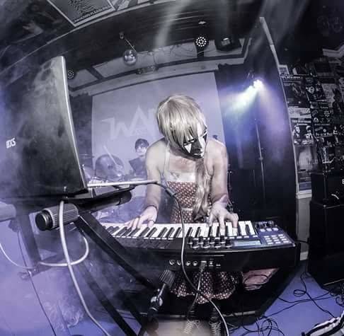 Live keyboard performance